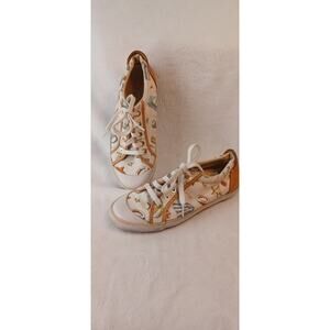 Beautiful Coach Barrett fashion sneaker shoes womens size 8.5 B